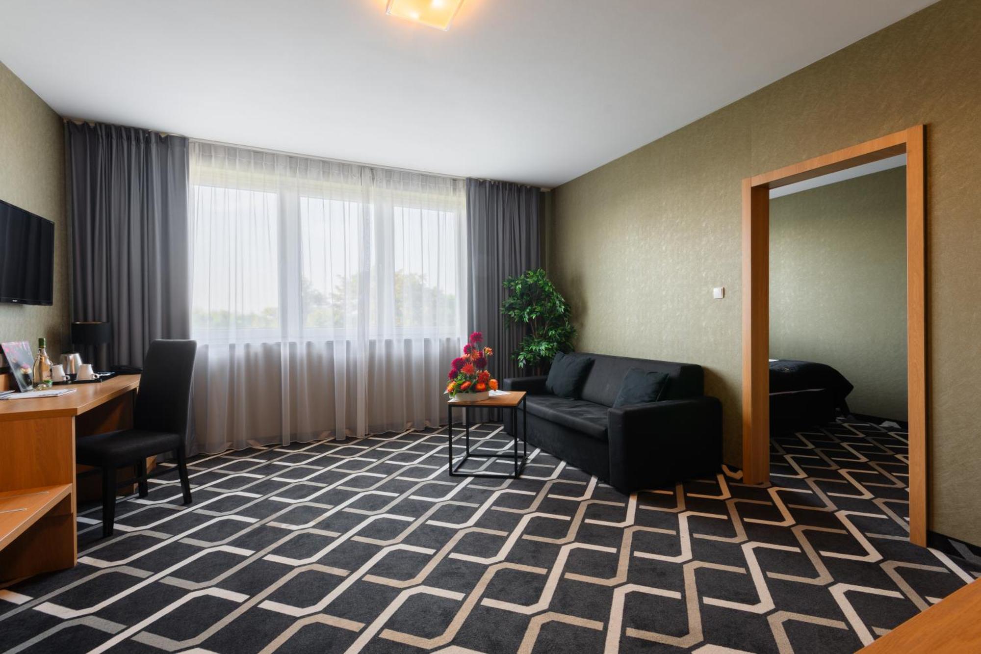 ביטום Hotel Lantier Wellness & Spa מראה חיצוני תמונה