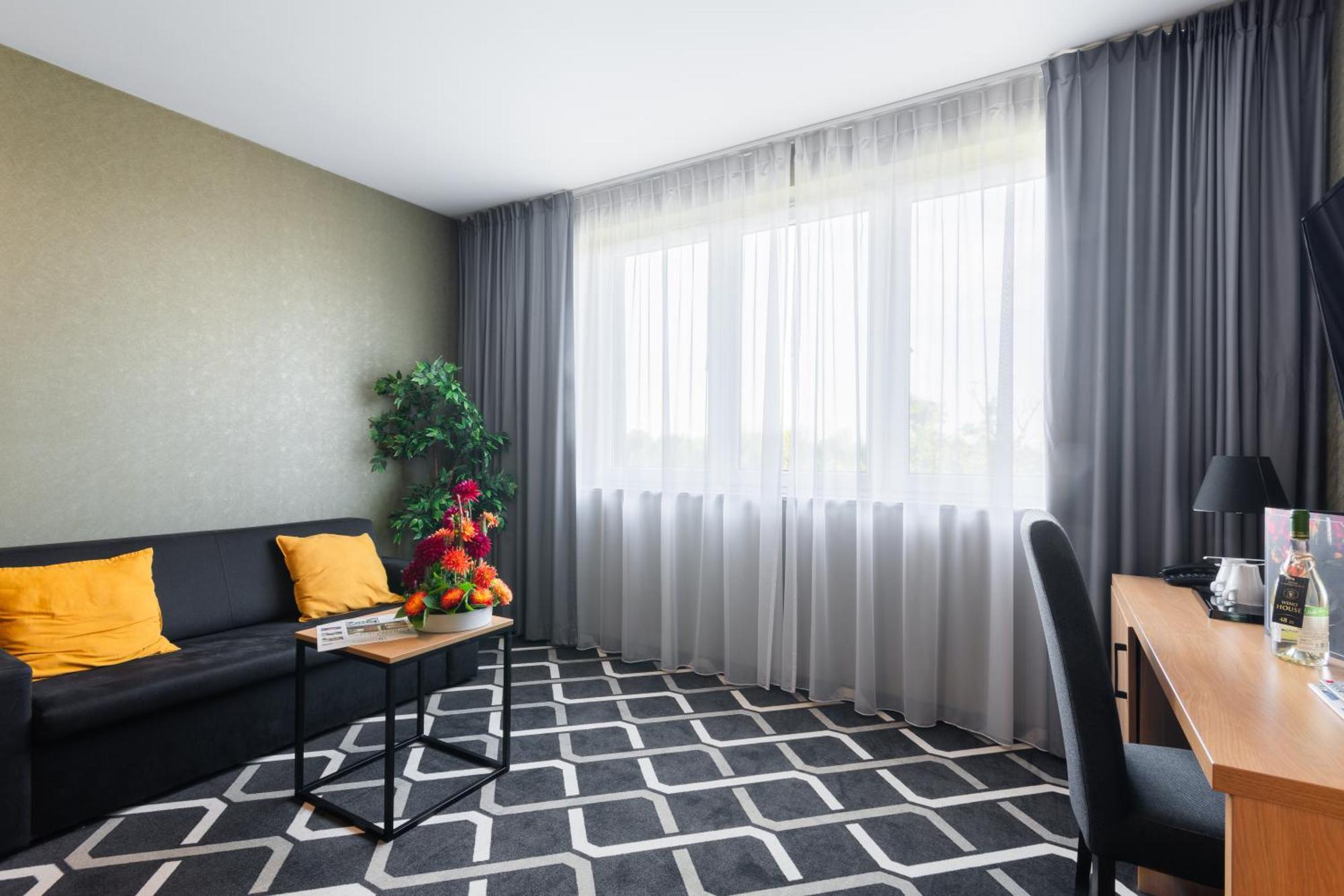 ביטום Hotel Lantier Wellness & Spa מראה חיצוני תמונה