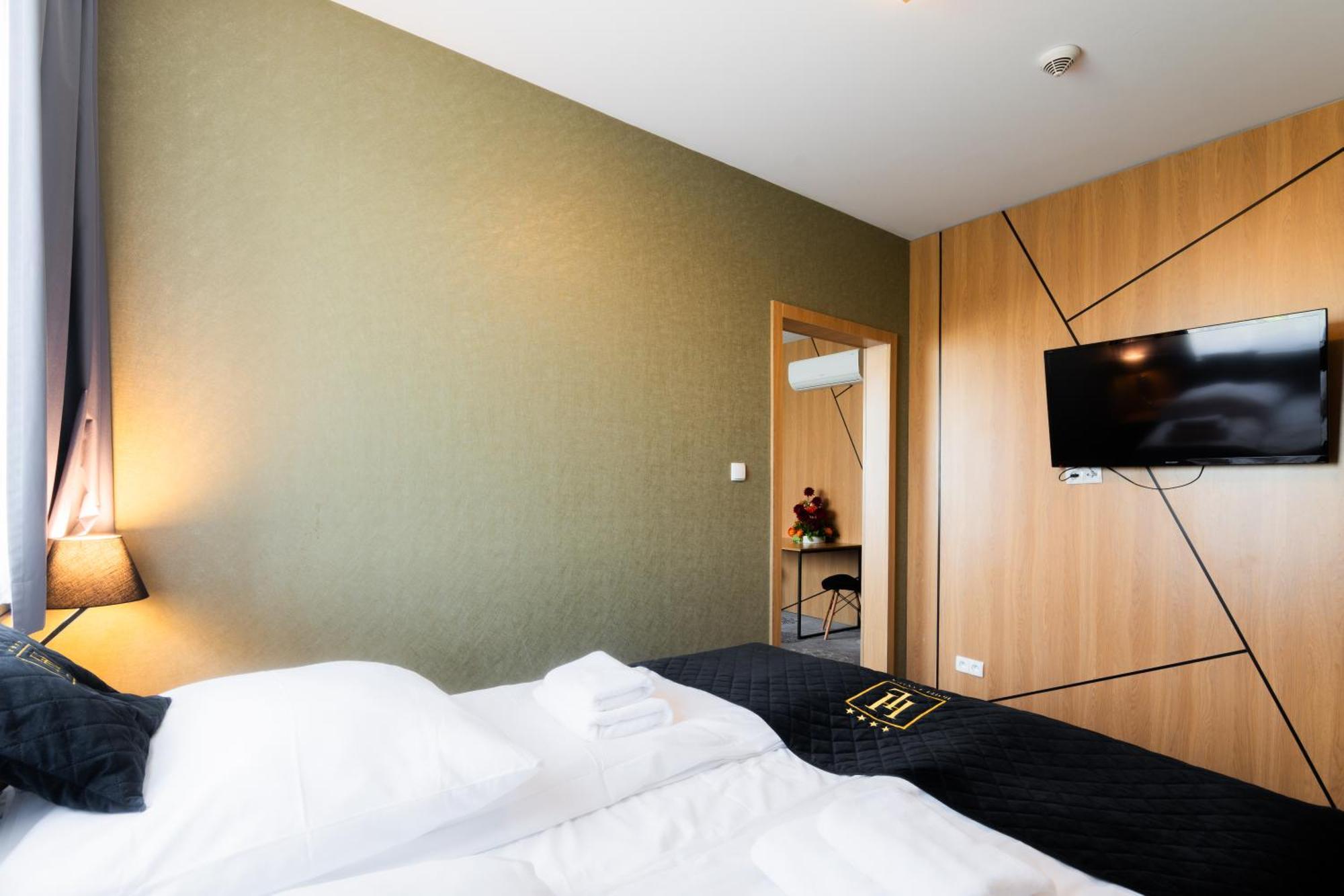 ביטום Hotel Lantier Wellness & Spa מראה חיצוני תמונה